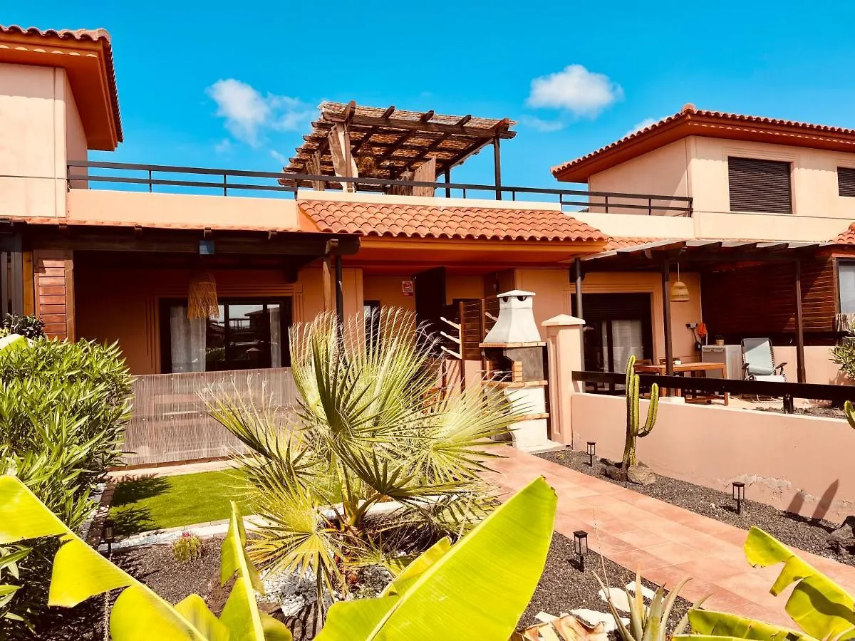 Stillvolle Villa Mit Terrasse, Garten Und Grill Lajares